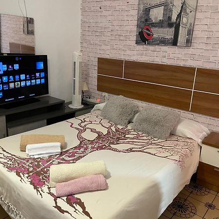 Apartamento Lulu Малага Екстериор снимка